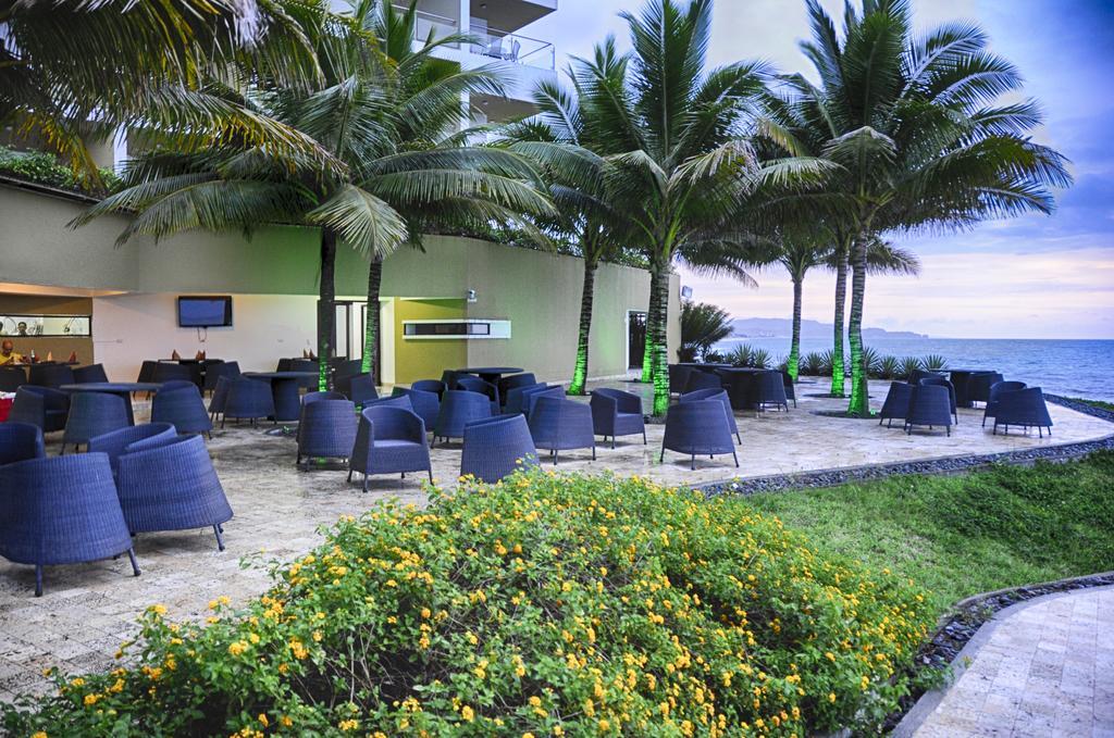 Hotel Makana Resort Tonsupa Esterno foto