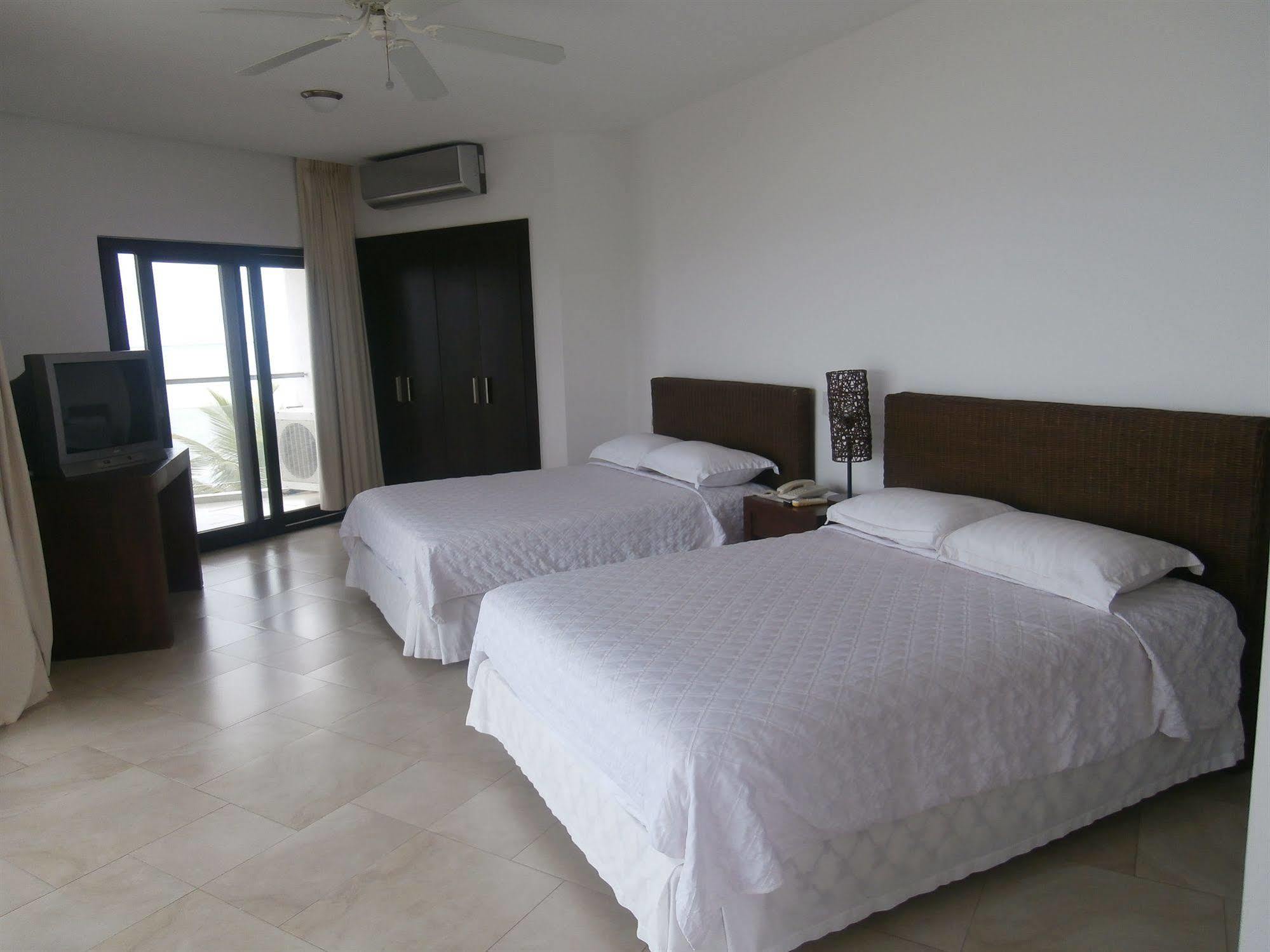 Hotel Makana Resort Tonsupa Esterno foto