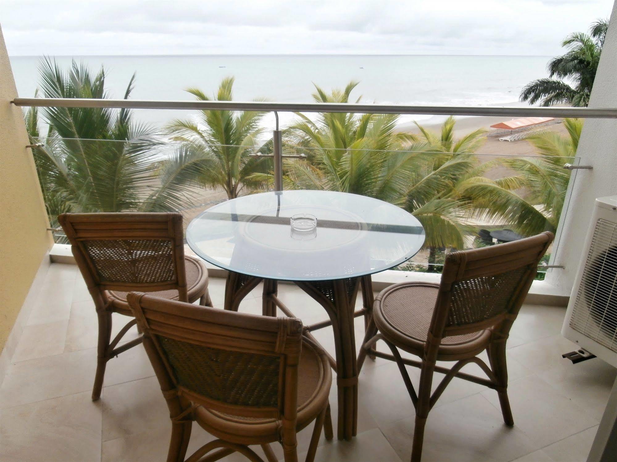 Hotel Makana Resort Tonsupa Esterno foto