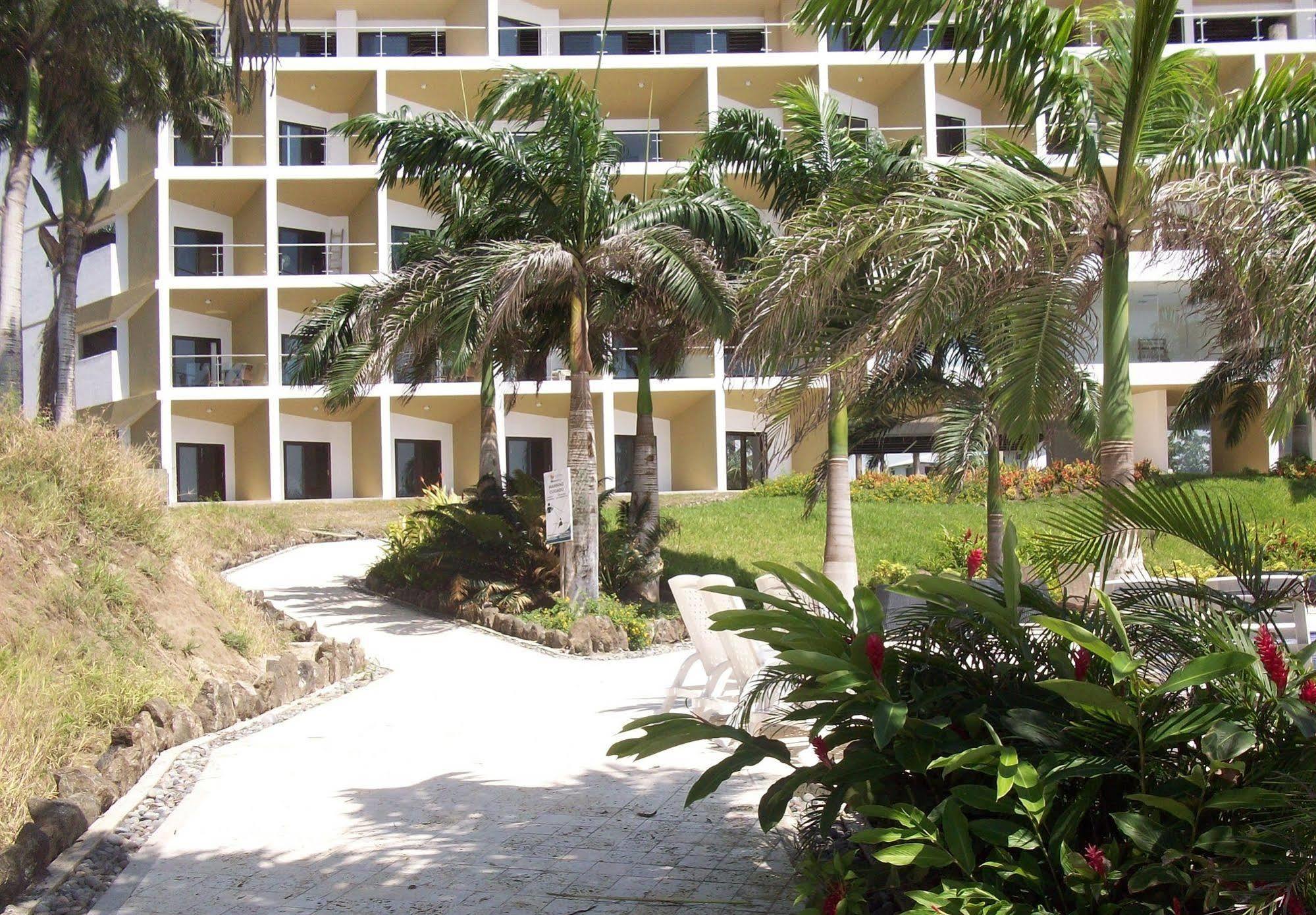Hotel Makana Resort Tonsupa Esterno foto